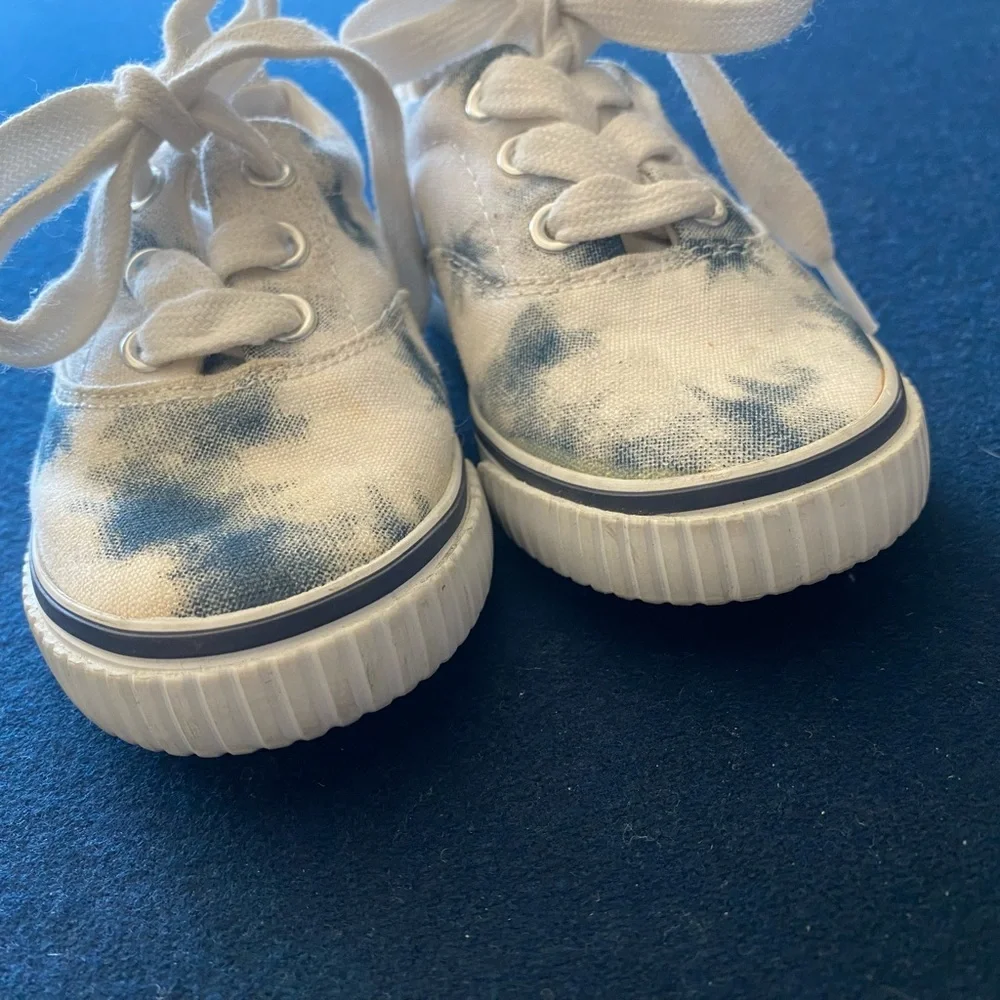 GYMBOREE tie dye sneakers! Like NEW/see pic🤩barely worn!! Unisex 💙🤍